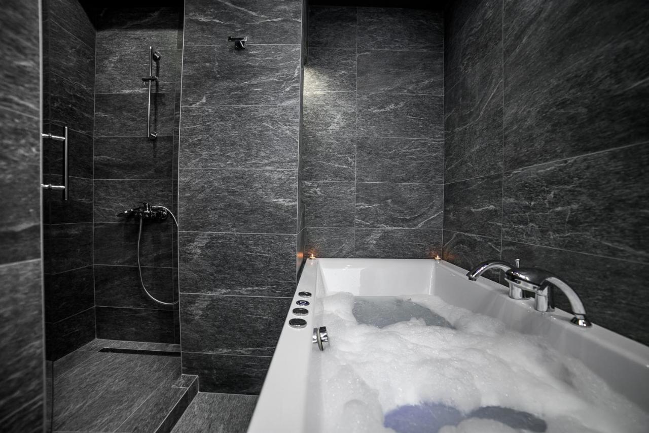 Apartamento Sinergija Belgrado Exterior foto