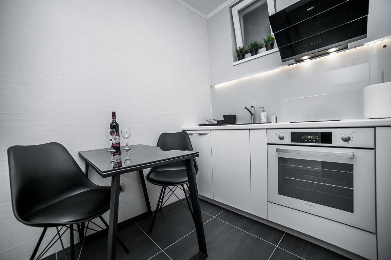 Apartamento Sinergija Belgrado Exterior foto