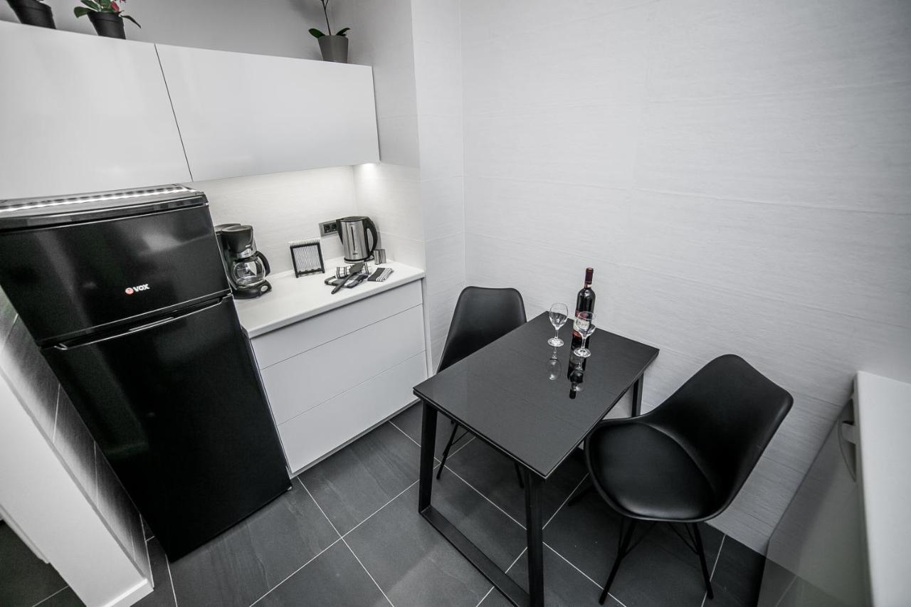 Apartamento Sinergija Belgrado Exterior foto